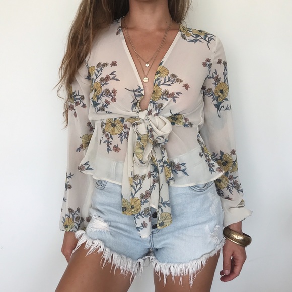 Forever 21 Tops - Flower power festival blouse
